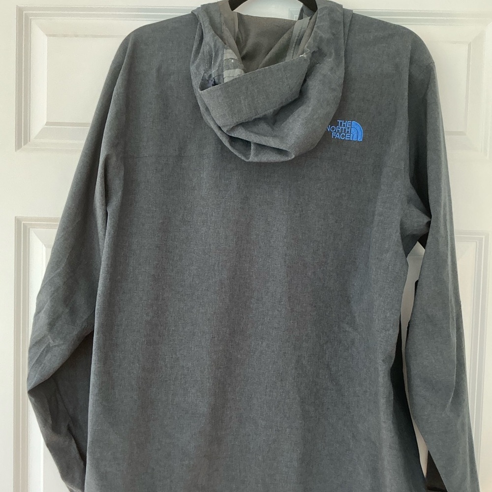 The North Face HyVent Full-Zip Waterproof Shell Jacket- size Medium Men’s - Picture 2 of 6